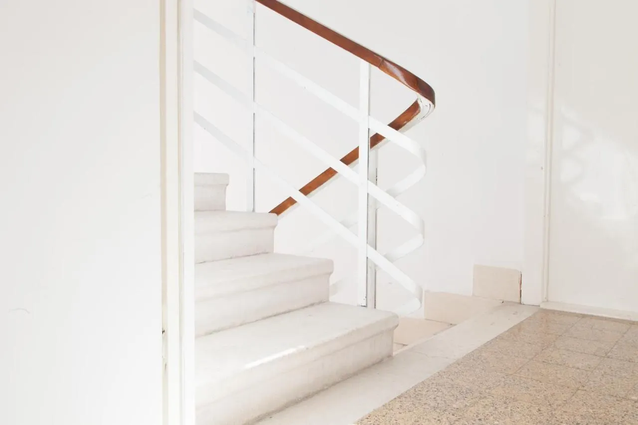 Split Dreams Apartment